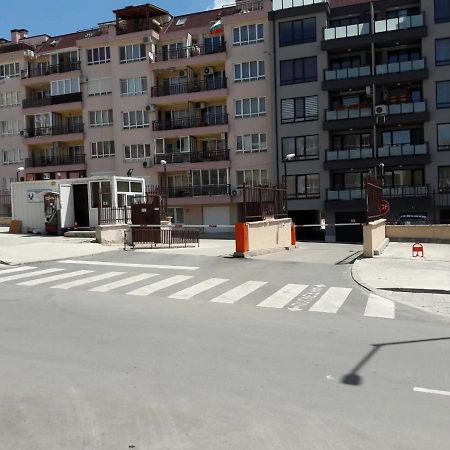 Апартамент Орхид Хилс 瓦爾納 外观 照片